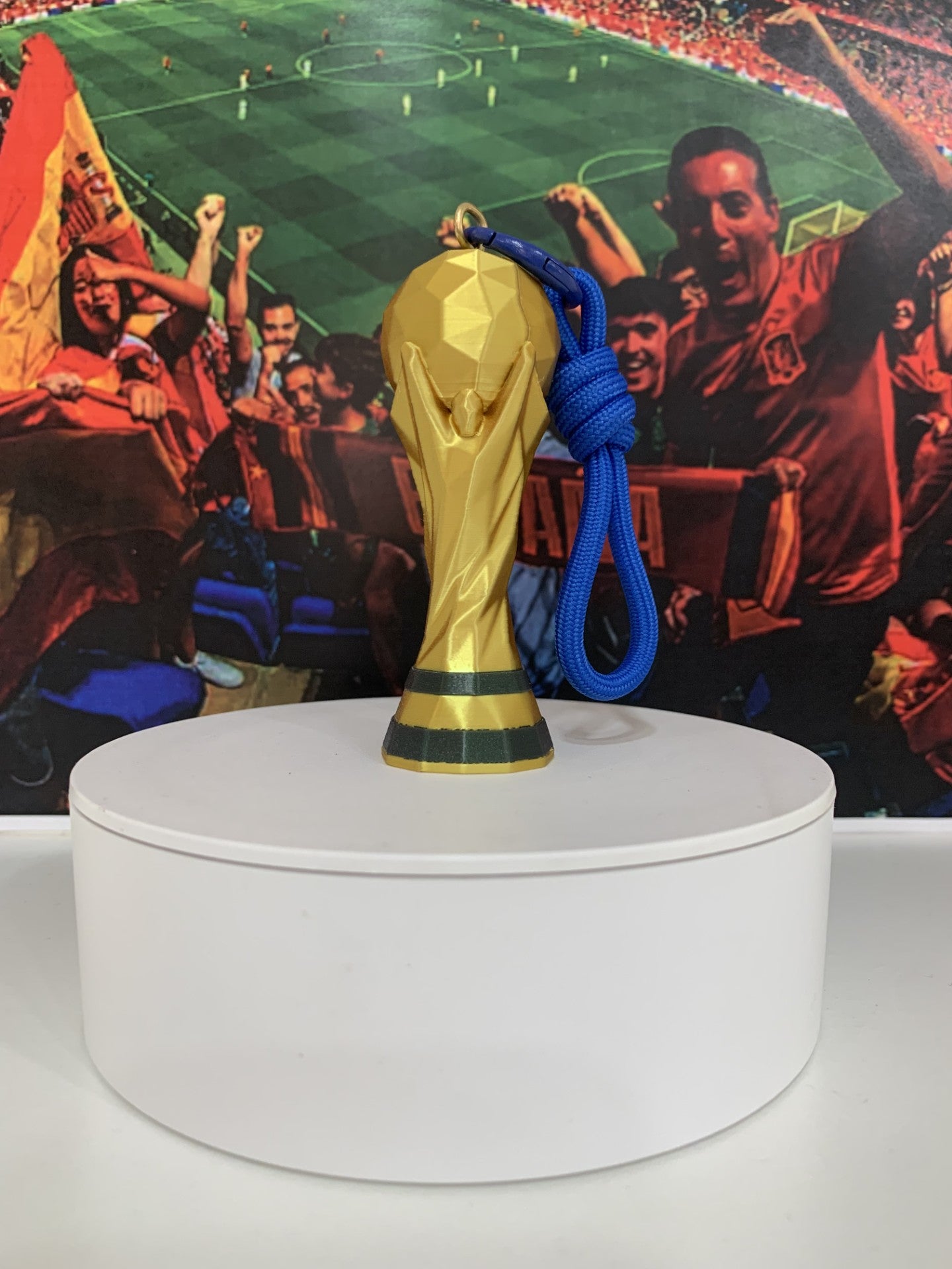 Llavero Copa del Mundo grande con cuerda azul – Selección Española