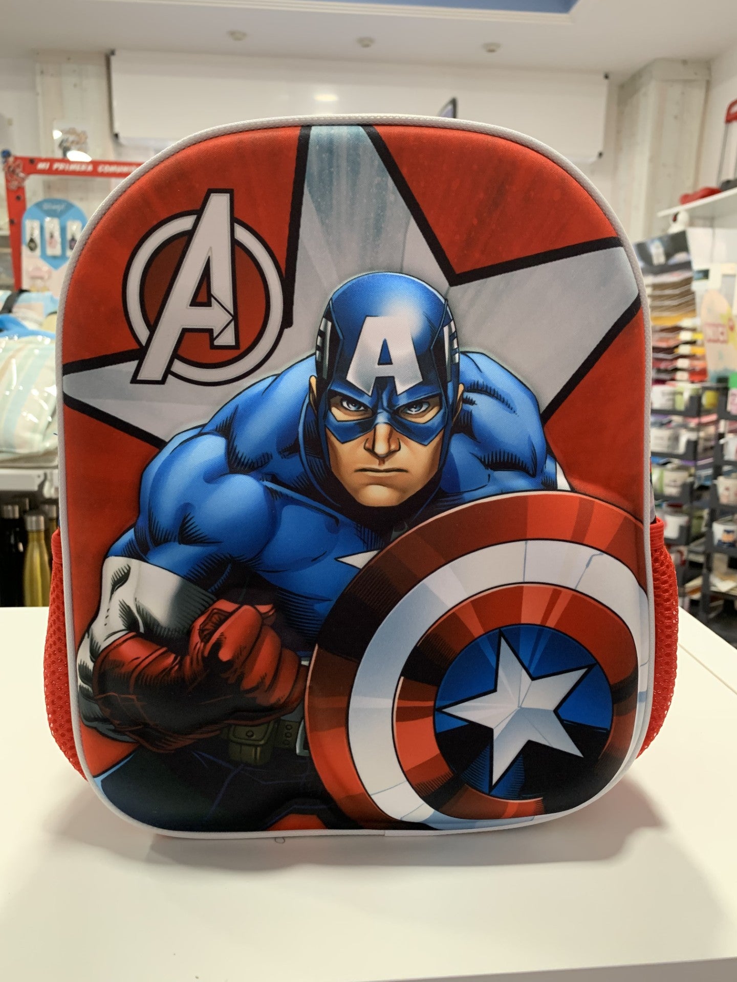 Mochila Capitán América 3D Gravity - Etiqueta
