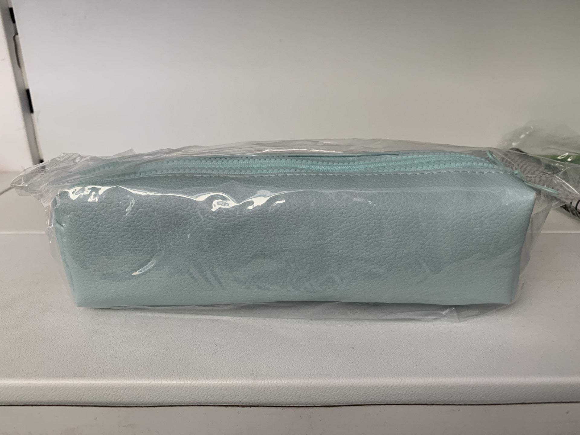 Estuche liso azul menta Lovely Story en tienda