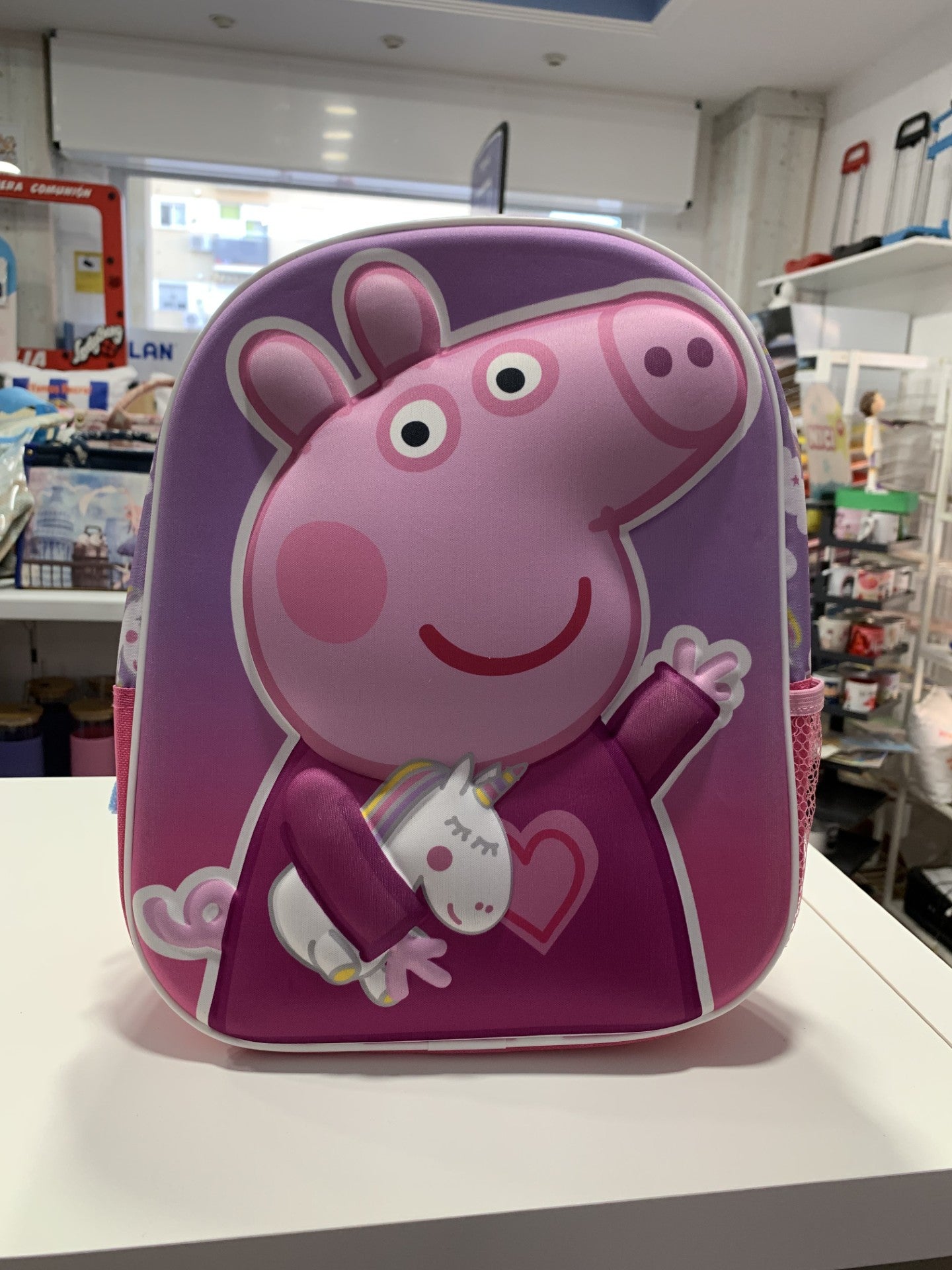 Mochila Peppa Pig 3D - vista frontal